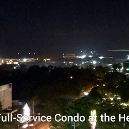 Cozy And Full Service Condo At The Heart Of Bacolod Exteriör bild